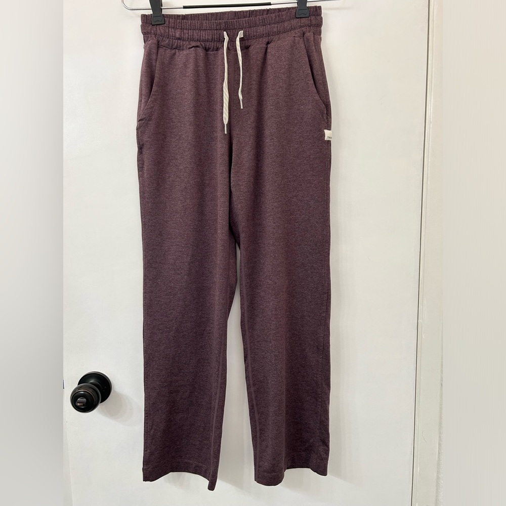 Vuori halo essential wide leg pants size xs short in burgundy color